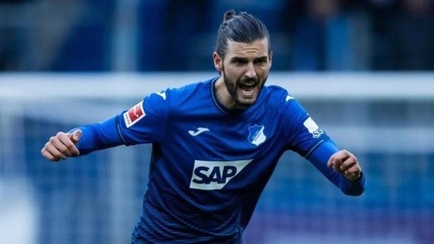 GALATASARAY'DA FLAŞ GELİŞME! Babasının istekleri bıktırdı bitti denen transfer yarıda kaldı