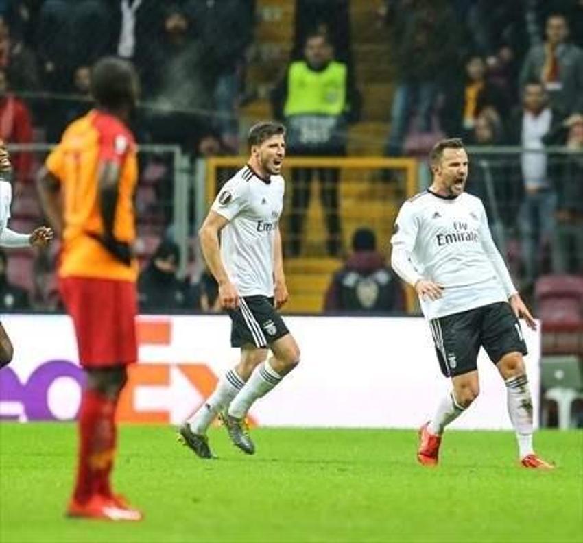 Galatasaray'da bir ayrılık daha! Sadece 2 milyon euro kâr ettiler