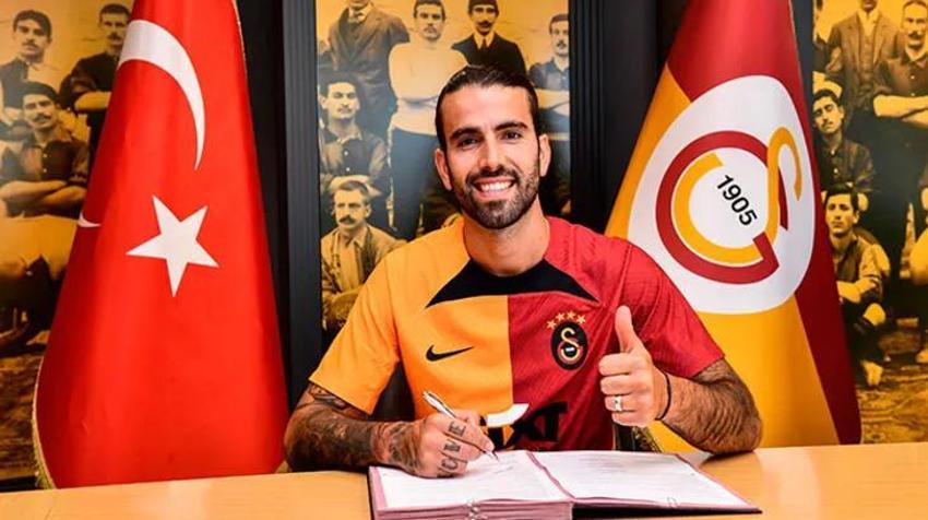 2 yıl önce Taylan Antalyalı ve Belhanda'yı sahadan silmişti! 7 milyon pound'luk transfer sürprizi