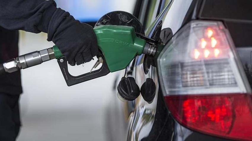 Akaryakıt fiyatlarında flaş gelişme! Benzine zam geldi