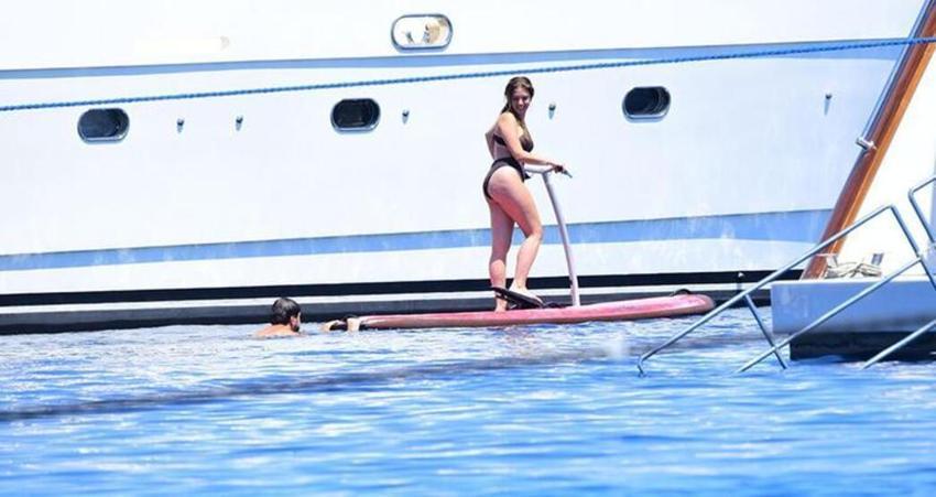 Eda Ece ile sevgilisi Buğrahan Tuncer tekne tatilinde! 
