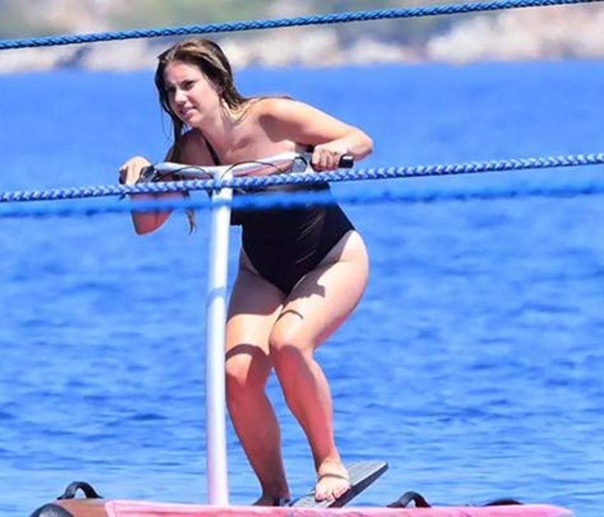 Eda Ece ile sevgilisi Buğrahan Tuncer tekne tatilinde! 