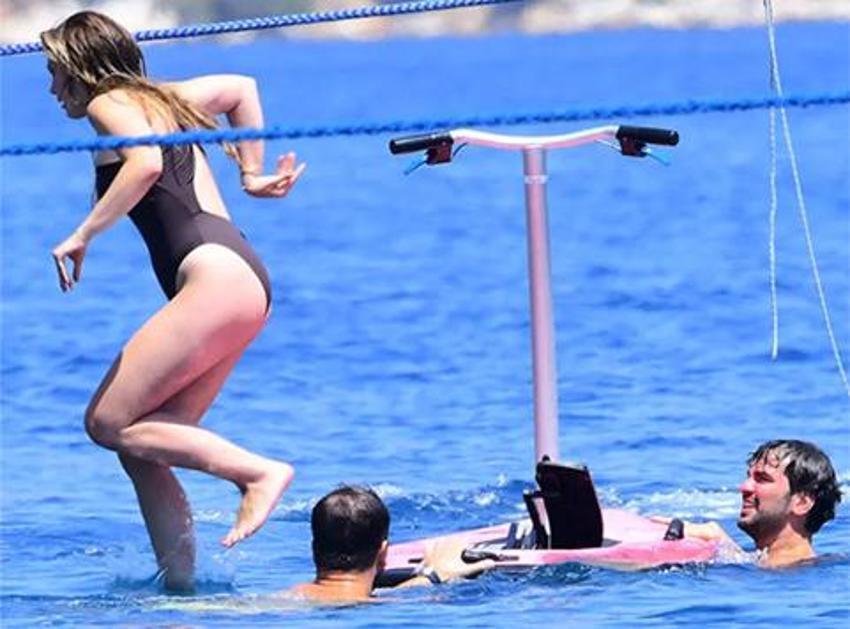 Eda Ece ile sevgilisi Buğrahan Tuncer tekne tatilinde! 
