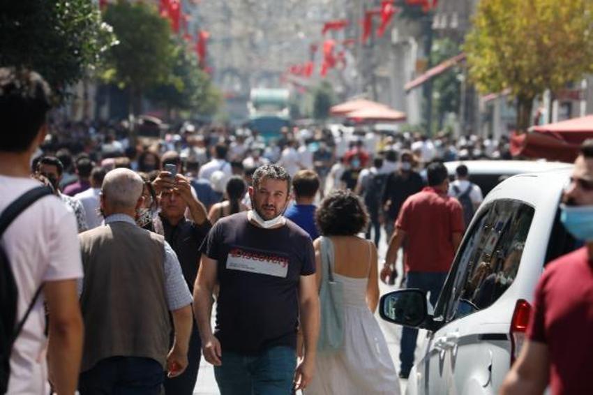 Hafta içi hafta sonu yasakları ile ilgili son dakika gelişmesi! Vaka sayısı 40 kat arttı, açıklamalar peş peşe geldi, tam ve kısmi kapanma...