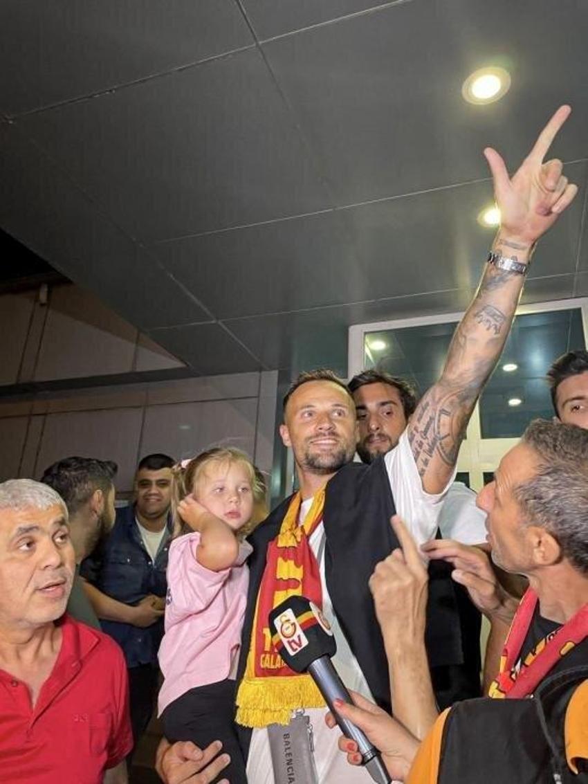 Yeni transfer iki maçta iki hata yaptı Okan Buruk'u panik sardı! Galatasaray'da tedirginlik...