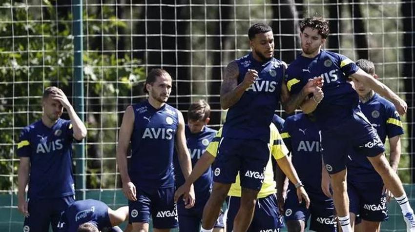 Dinamo Kiev - Fenerbahçe maçında 11'ler belli oldu! Jorge Jesus'tan büyük sürpriz...