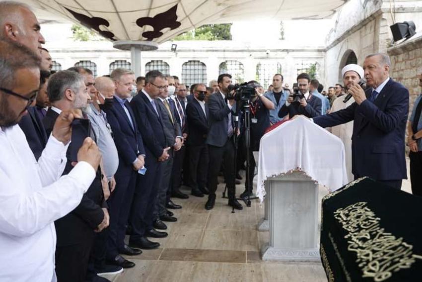 Cumhurbaşkanı Erdoğan, Fethiye Gümüşdağ'ın cenaze törenine katıldı