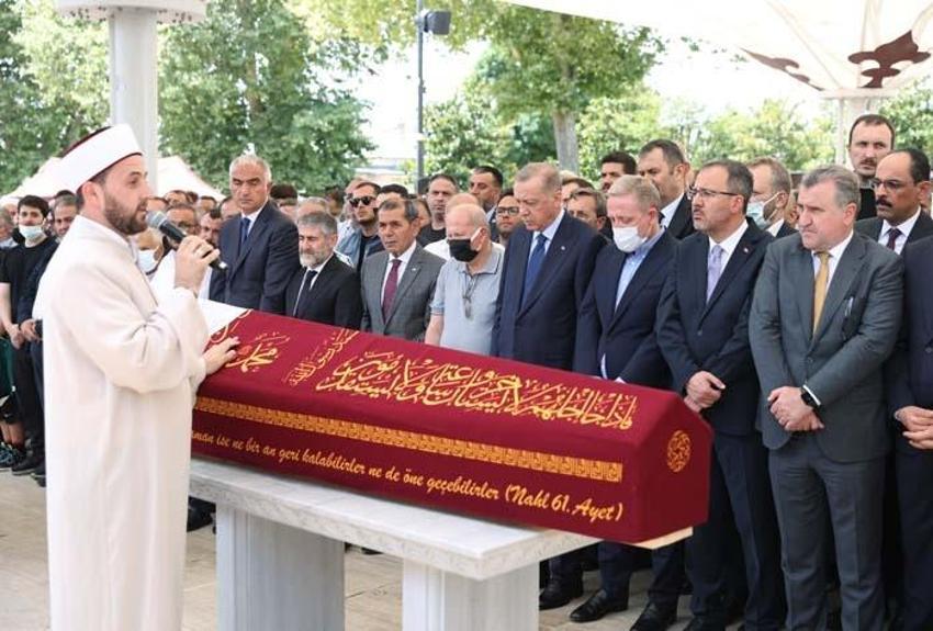 Cumhurbaşkanı Erdoğan, Fethiye Gümüşdağ'ın cenaze törenine katıldı