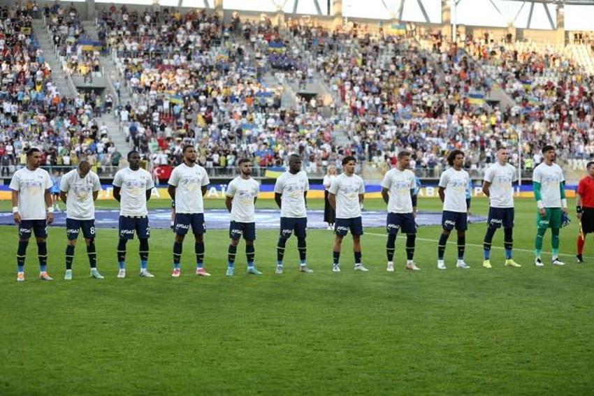 Dinamo Kiev - Fenerbahçe maçında bir ilk yaşandı! Avantaj bizde: Dev maçın özeti...