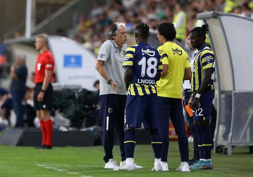 Fenerbahçe'de Dinamo Kiev maçından sonra gidecek-gelecek isimler belirleniyor! 5 ayrılık ve 40 milyon euro...