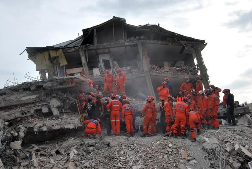 Büyük Marmara depremi yıkıp geçecek, milyonlar etkilenecek! '7'den büyük iki deprem art arda olabilir' dedi ve duyurdu, İstanbul'da bu ilçeler tehlikede...