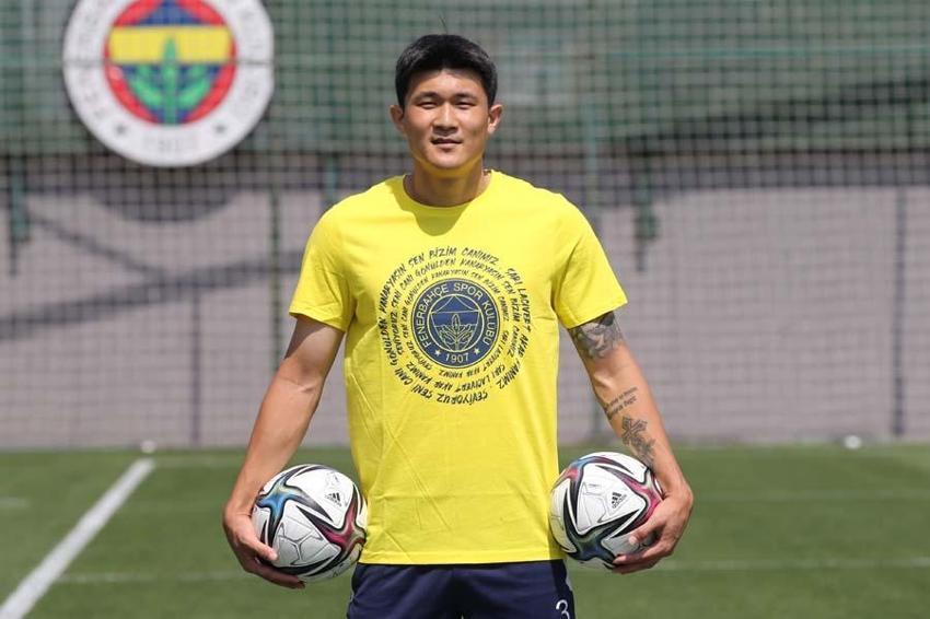 Fenerbahçe'de sürpriz gelişme! Eşyalarını toplayan futbolcu takımda kaldı bir anda Jesus'un vazgeçilmezi oldu