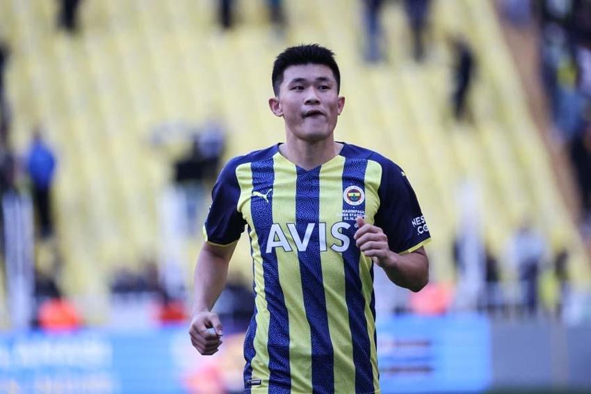 Fenerbahçe'de sürpriz gelişme! Eşyalarını toplayan futbolcu takımda kaldı bir anda Jesus'un vazgeçilmezi oldu