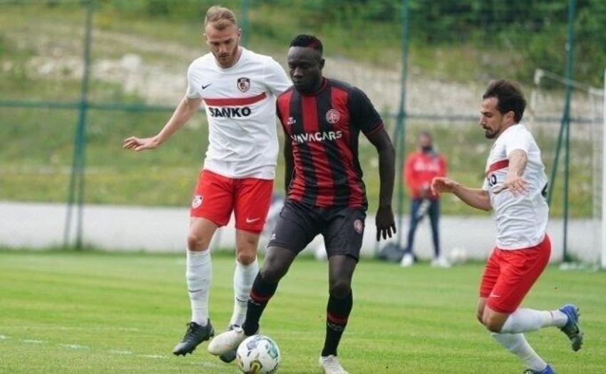Yıldız futbolcu için şok eden sözler! 'Takımın ahengini bozuyordu iyi ki gitti'
