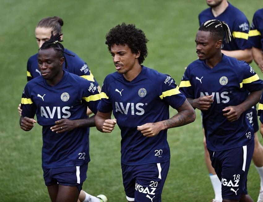 Fenerbahçe'de sürpriz ayrılık! Luiz Gustavo'nun oğlu paylaştı...