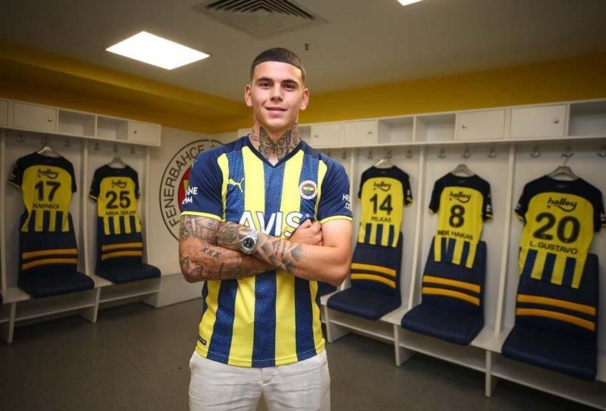 Fenerbahçe'den yeni transfer için flaş karar! 4 yıllık sözleşöe imzalandı 1 dakika bile forma giymeden gidiyor...