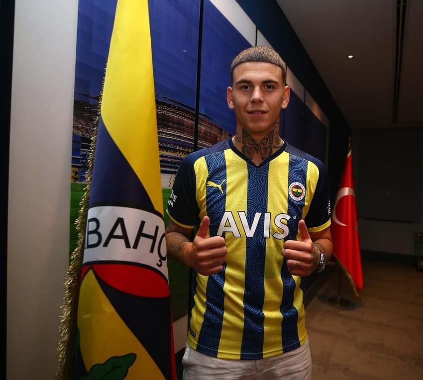 Fenerbahçe'den yeni transfer için flaş karar! 4 yıllık sözleşöe imzalandı 1 dakika bile forma giymeden gidiyor...
