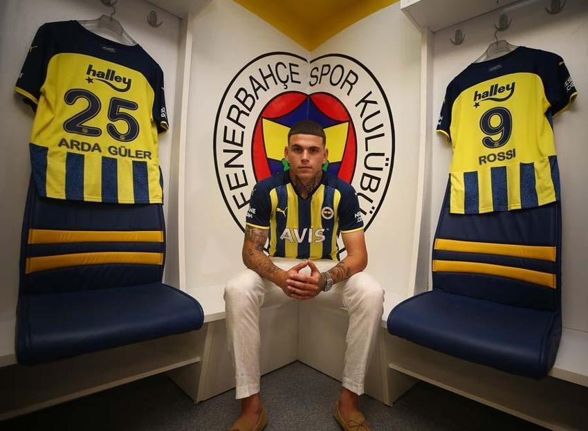 Fenerbahçe'den yeni transfer için flaş karar! 4 yıllık sözleşöe imzalandı 1 dakika bile forma giymeden gidiyor...
