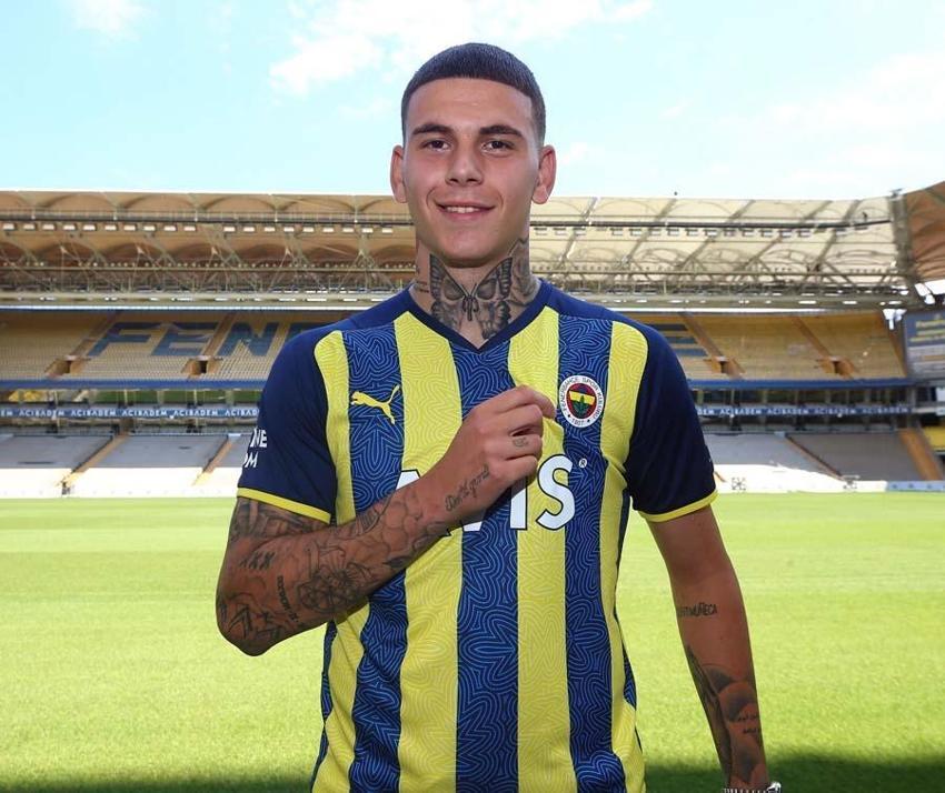 Fenerbahçe'den yeni transfer için flaş karar! 4 yıllık sözleşöe imzalandı 1 dakika bile forma giymeden gidiyor...