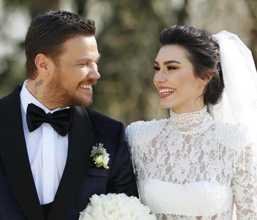 Burcu Kıratlı neon yeşili bikinisiyle plajda rüzgar gibi esti! Nail Gönenli ile ilgili ilk kez konuştu