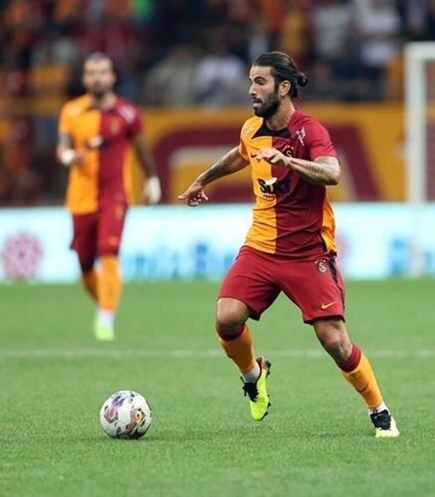 Yıldız futbolcu hakkında şok eden ifadeler! 'Ağzı iş yapıyor ayakları değil'