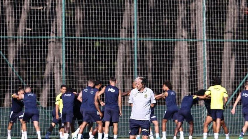 Dinamo Kiev maçı öncesi Fenerbahçe'de son dakika! 8 ayrılık... Hepsine tek tek bildirildi