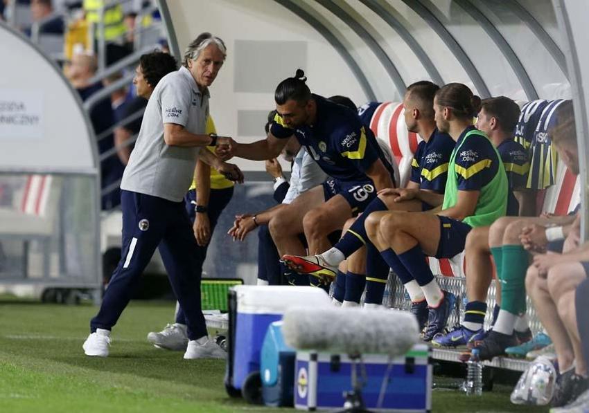 Fenerbahçe - Dinamo Kiev maçında 11'ler belli oldu! Jesus önce satış listesine koydu sonra doğru yolu buldu