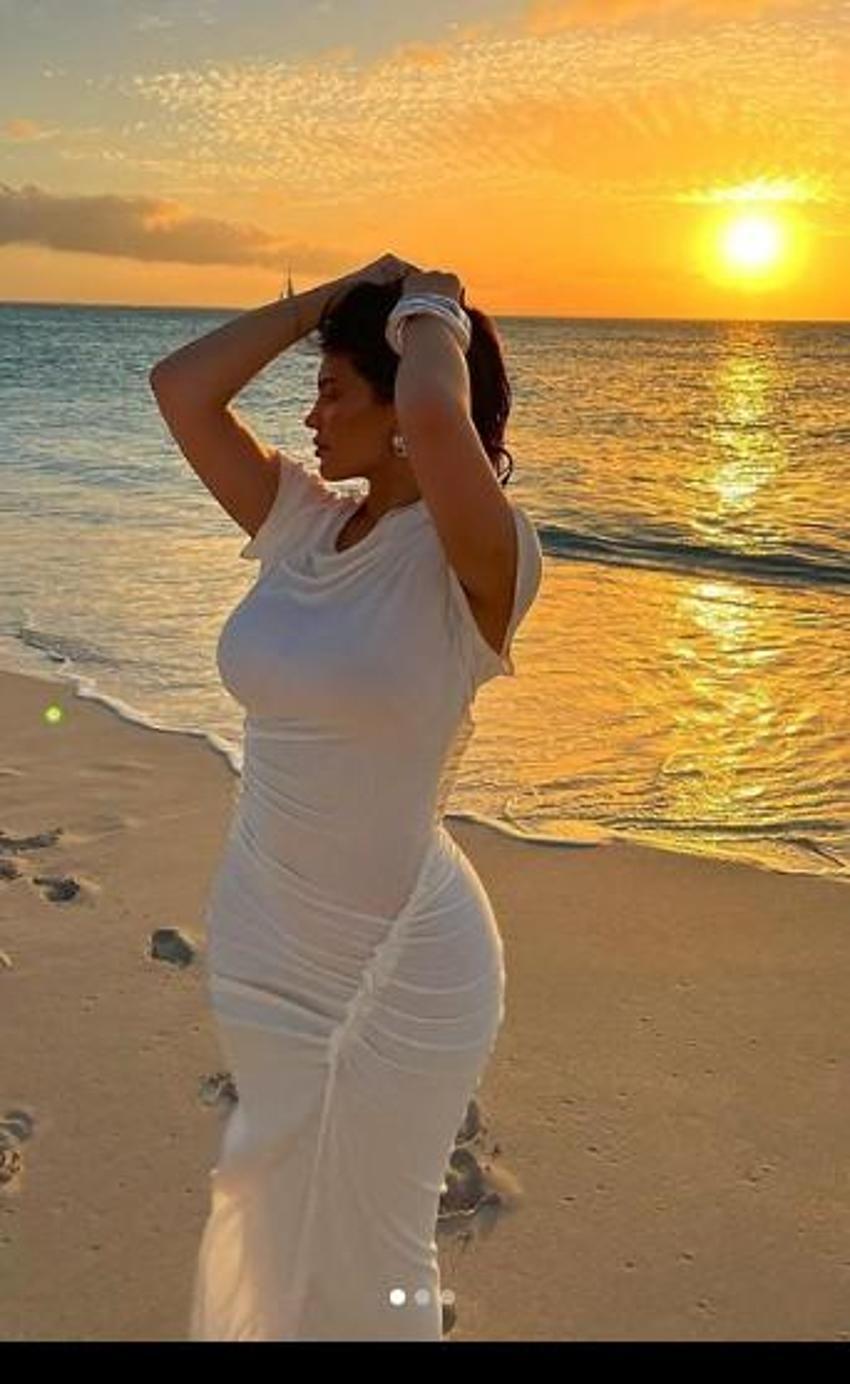 Kylie Jenner Instagram'da yeni bir akım başlattı! İlk tepki abla Kim Kardashian'dan geldi