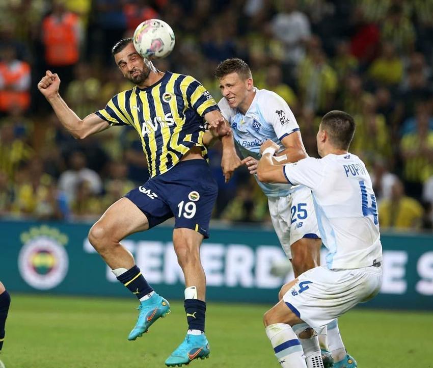 Fenerbahçe taraftarı dünya basınında! 'Vladimir Putin' tezahüratı damga vurdu...