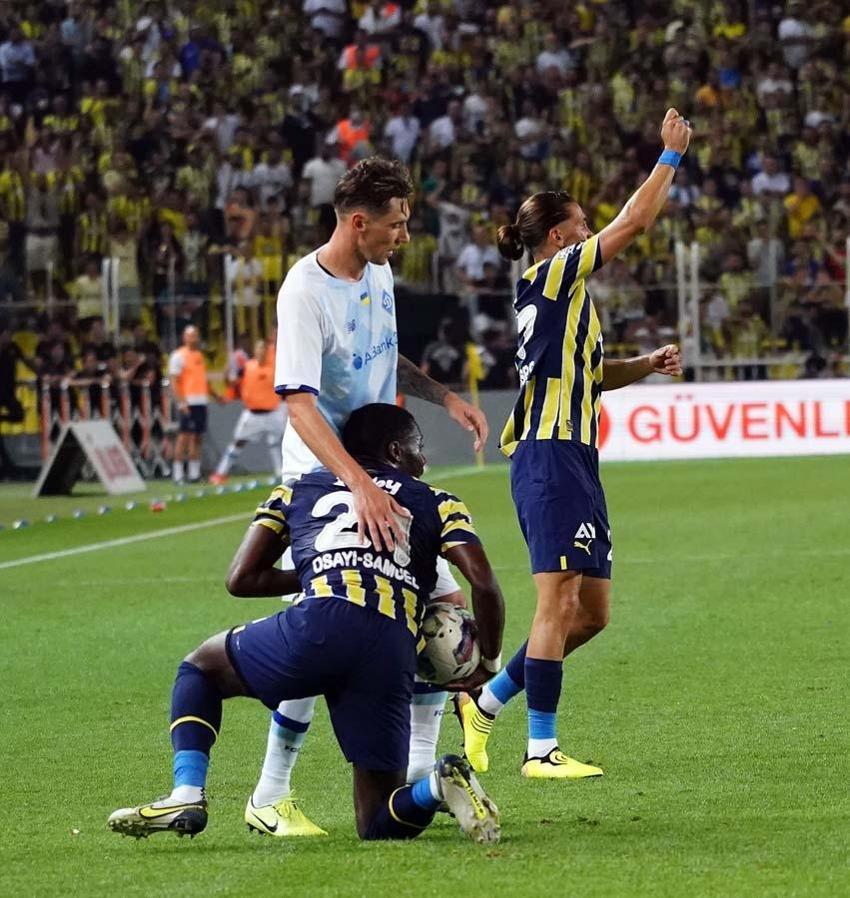 Fenerbahçe taraftarı dünya basınında! 'Vladimir Putin' tezahüratı damga vurdu...