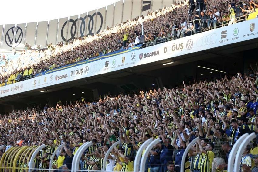 Tribünlerin 'Putin' tezahüratı için Fenerbahçe'den ilk açıklama!