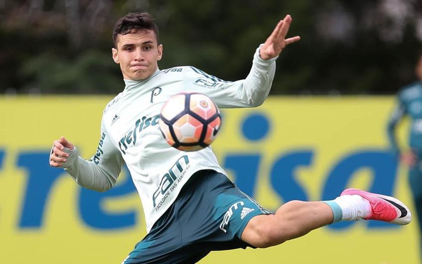 Galatasaray yılın transfer bombasını patlatıyor! Dursun Özbek müjdeyi verdi: Teklif yapıldı, geliyor...