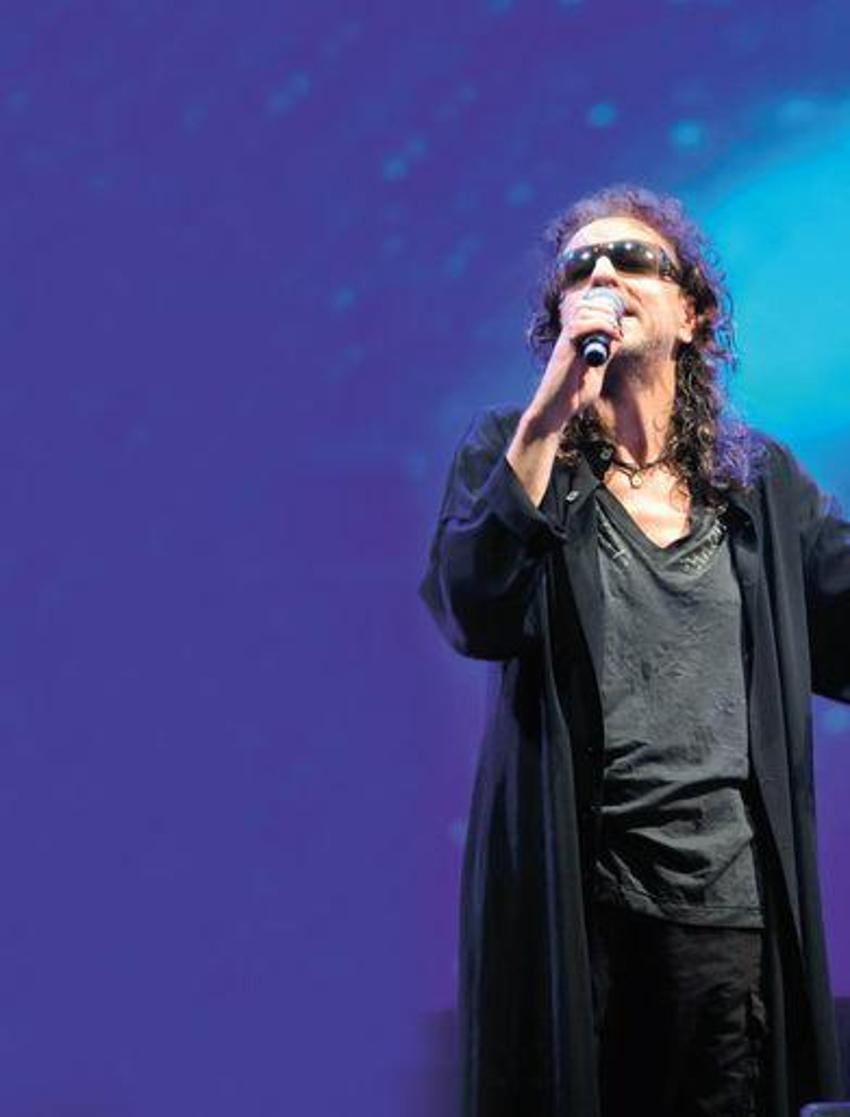 İlhan İrem... Ardında büyük bir müzik mirası bıraktı! Ünlü isimlerden duygu dolu mesajlar yağdı