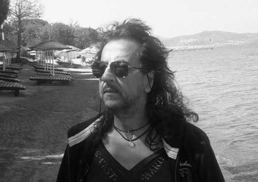 İlhan İrem... Ardında büyük bir müzik mirası bıraktı! Ünlü isimlerden duygu dolu mesajlar yağdı