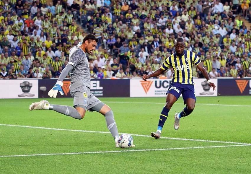 Tribünlerin 'Putin' tezahüratı sonrası UEFA soruşturma açtı! Fenerbahçe'ye ceza gelir mi?