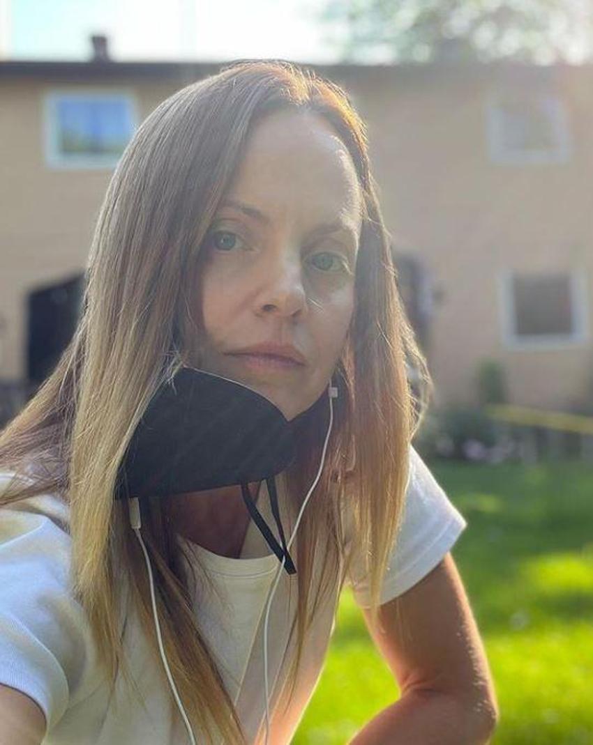 Mena Mena Suvari'den 'zorla üçlü ilişki' itirafı! 'Eski sevgilimin fantezilerini gerçekleştirirken...'