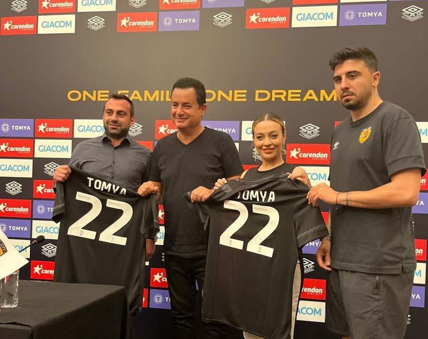 Hull City'nin hedefinde Galatasaray'ın eski yıldızı var! Acun Ilıcalı'dan flaş açıklamalar...