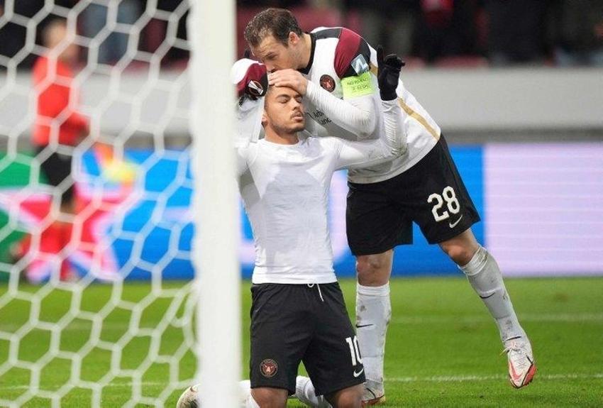 Emre Akbaba ve Berkan Kutlu'ya büyük şok! Okan Buruk hem 6 hem 8 oynayan eski öğrencisini isteyince...