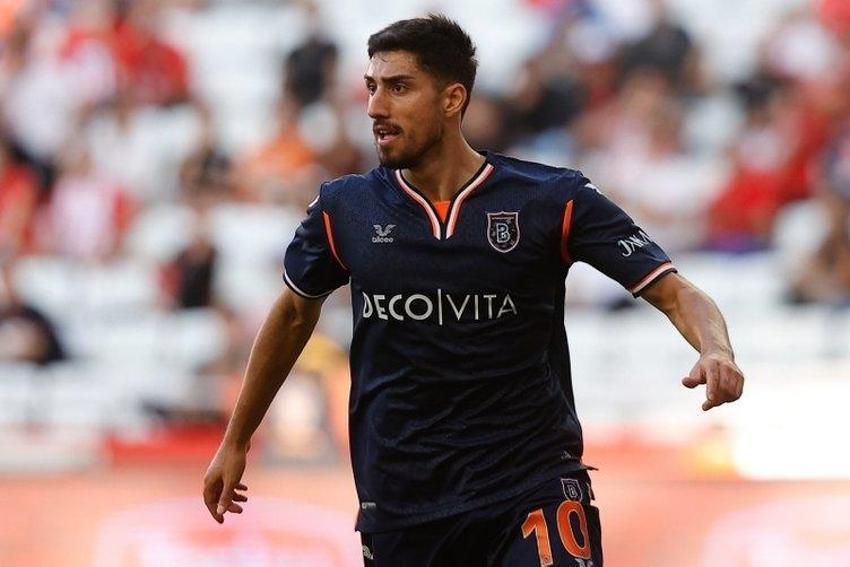 Emre Akbaba ve Berkan Kutlu'ya büyük şok! Okan Buruk hem 6 hem 8 oynayan eski öğrencisini isteyince...