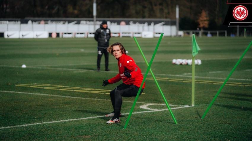 GALATASARAY'DA SON DAKİKA! 4 transfer bombası birden! 2 orta saha 1 10 numara 1 forvet
