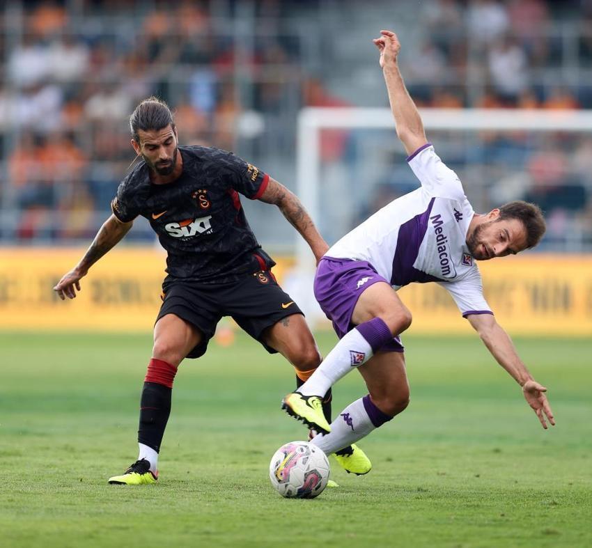 Galatasaray - Fiorentina maçına yeni transferler damga vurdu! Okan Buruk bir anda sahaya daldı