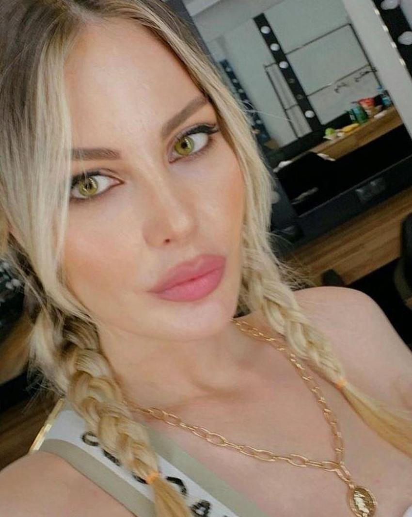 Hande Sarıoğlu'ndan olay paylaşım! "Bir dolar bir de benim göğüslerim çok değerli" demişti!