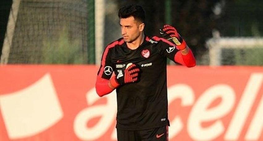 Hikmet Karaman'ın '1' numaralı prensini istedi F.Bahçe transferi bitirdi! Kamptan ayrıldı Samandıra'ya geliyor