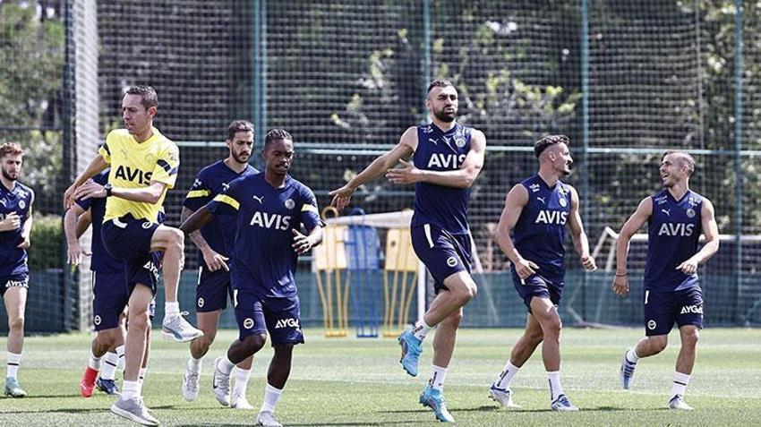 Fenerbahçe taraftarlarını çıldırtan transfer! Jorge Jesus'tan Ümit Özat'ı bile şaşırtan hamle!
