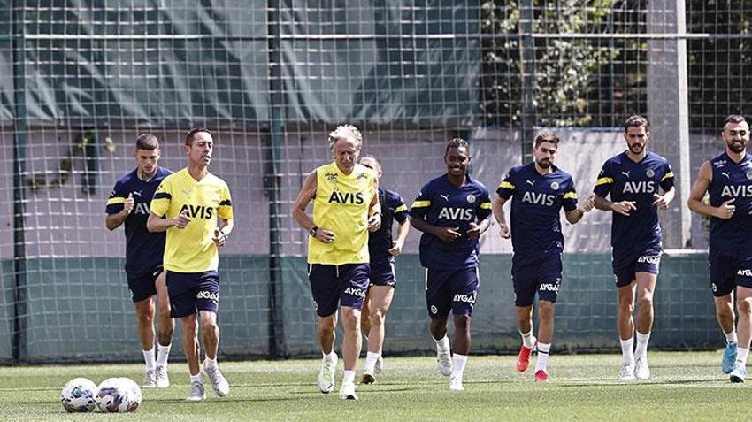 Fenerbahçe taraftarlarını çıldırtan transfer! Jorge Jesus'tan Ümit Özat'ı bile şaşırtan hamle!