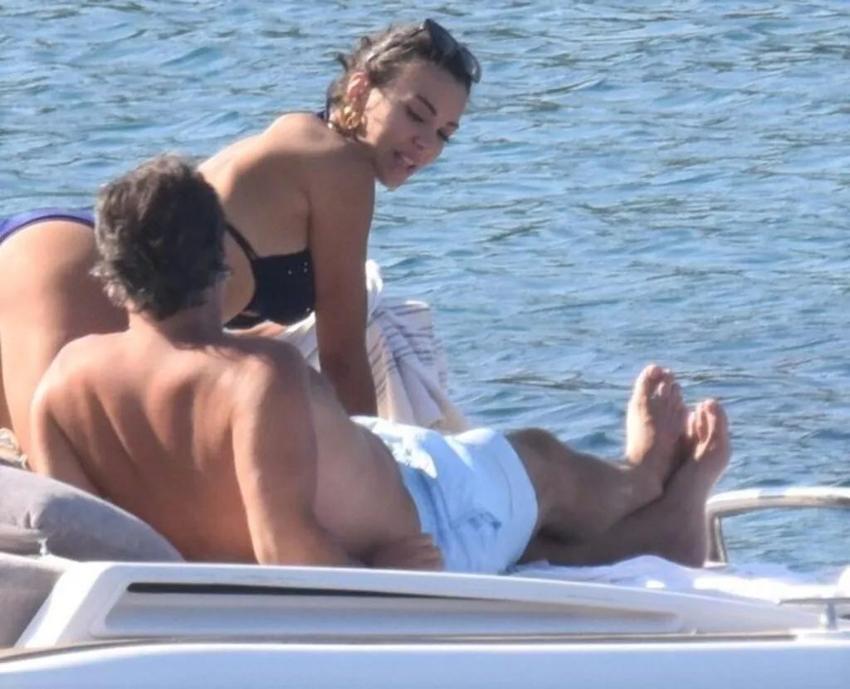 Tuvana Türkay ile İzzet Anteb'i aşka geldi, fena yakalandılar!