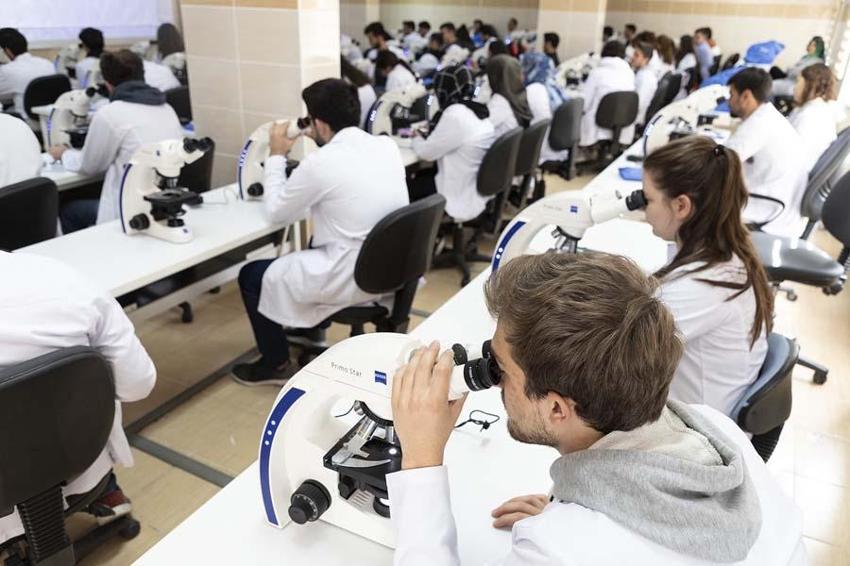 Üniversite ve lise mezunları ile ilgili çarpıcı rakamlar açıklandı! İşte Yükseköğretim İstihdam Göstergeleri...