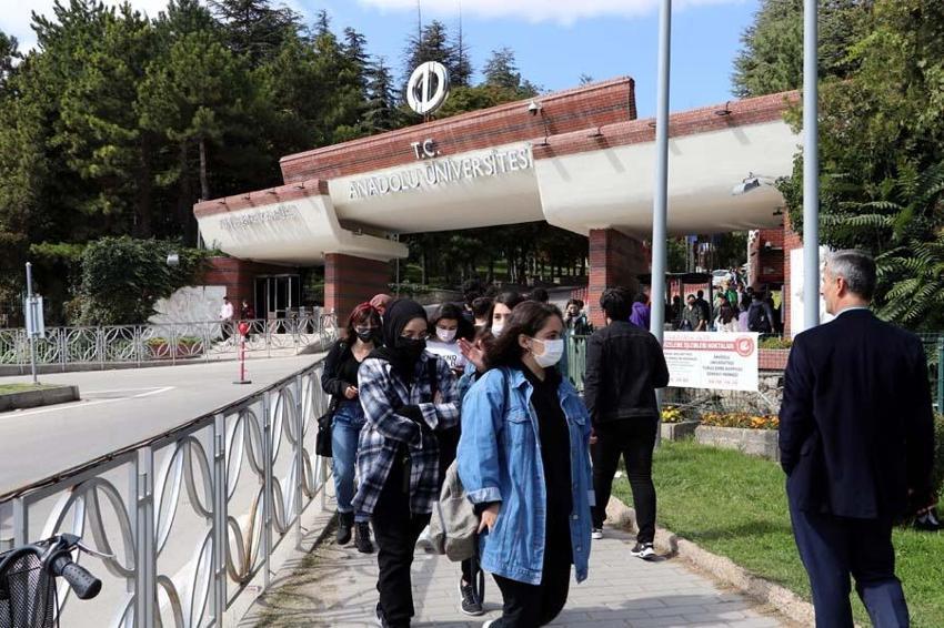 Üniversite ve lise mezunları ile ilgili çarpıcı rakamlar açıklandı! İşte Yükseköğretim İstihdam Göstergeleri...