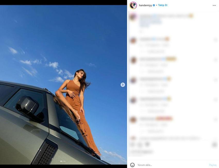 Hande Erçel aracın üzerine çıkıp poz verdi! Derin yırtmaçlı kareler Instagram'ı salladı