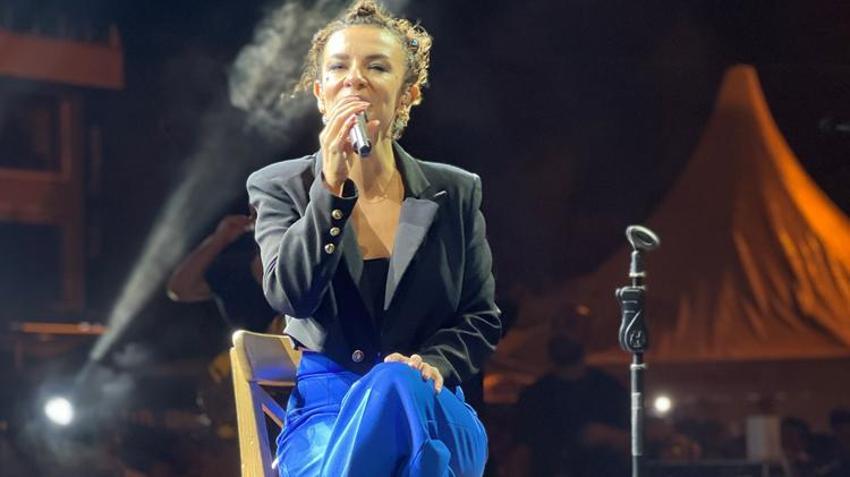 Fatma Turgut, konserine gelemeyen hayranına sürpriz yaptı